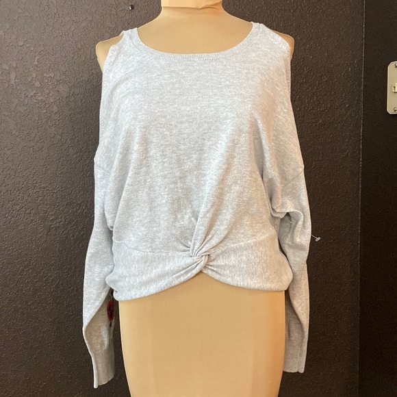 EXPRESS grey cold shoulder fine knit floral embroidered twist front sweater top - Picture 1 of 9